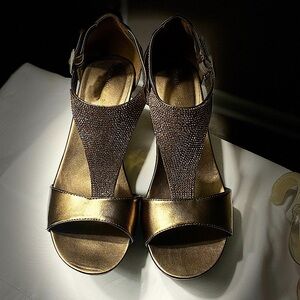 REDUCED: Andrew Geller Arana Bronze Leather
Rhinestone Wedge (New)